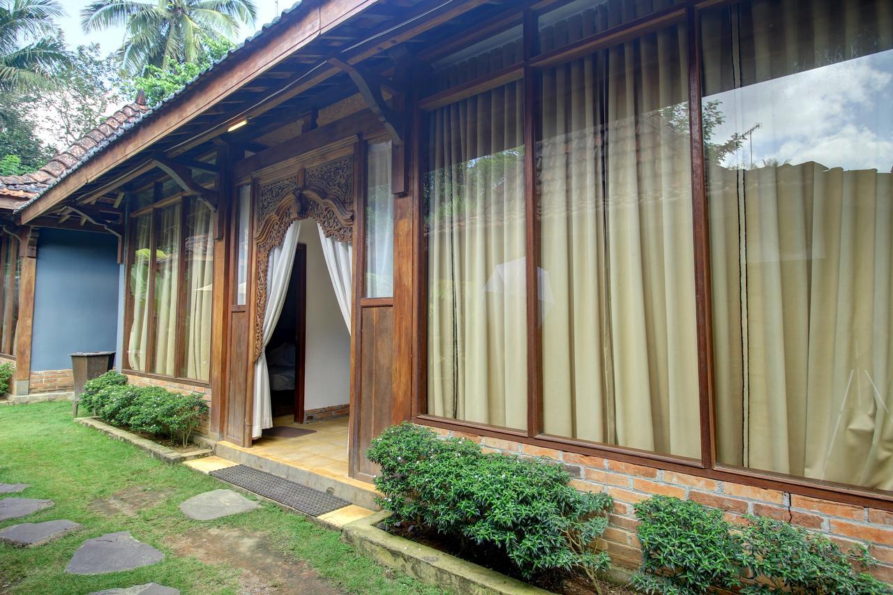 Cempaka Villa Magelang Eksteriør billede